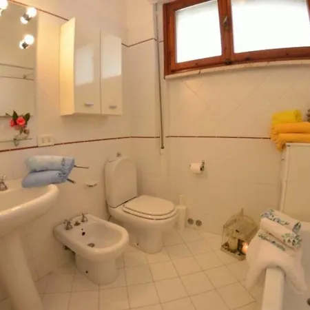 Apartment Fuer 6 Personen Ca 95 Qm In Viareggio, Toskana Provinz Lucca Viareggio
