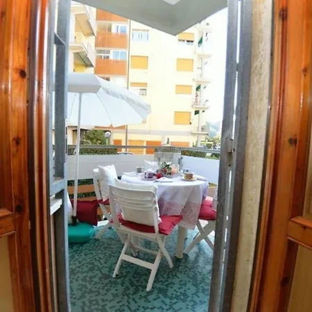 Fuer 6 Personen Ca 95 Qm In Viareggio, Toskana Provinz Lucca Viareggio