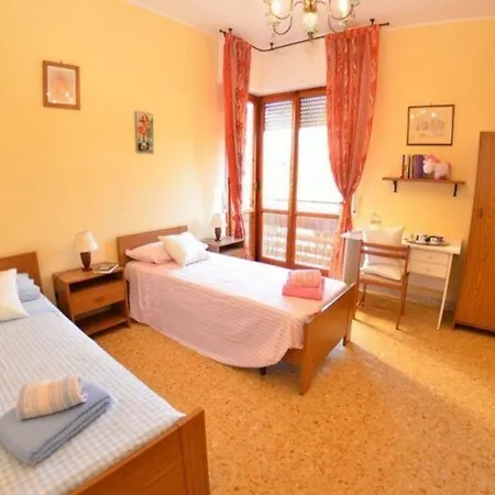 Fuer 6 Personen Ca 95 Qm In Viareggio, Toskana Provinz Lucca